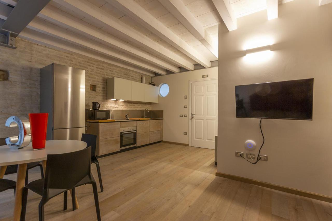 Suite Corallo - Smart Holiday Mantova Eksteriør bilde